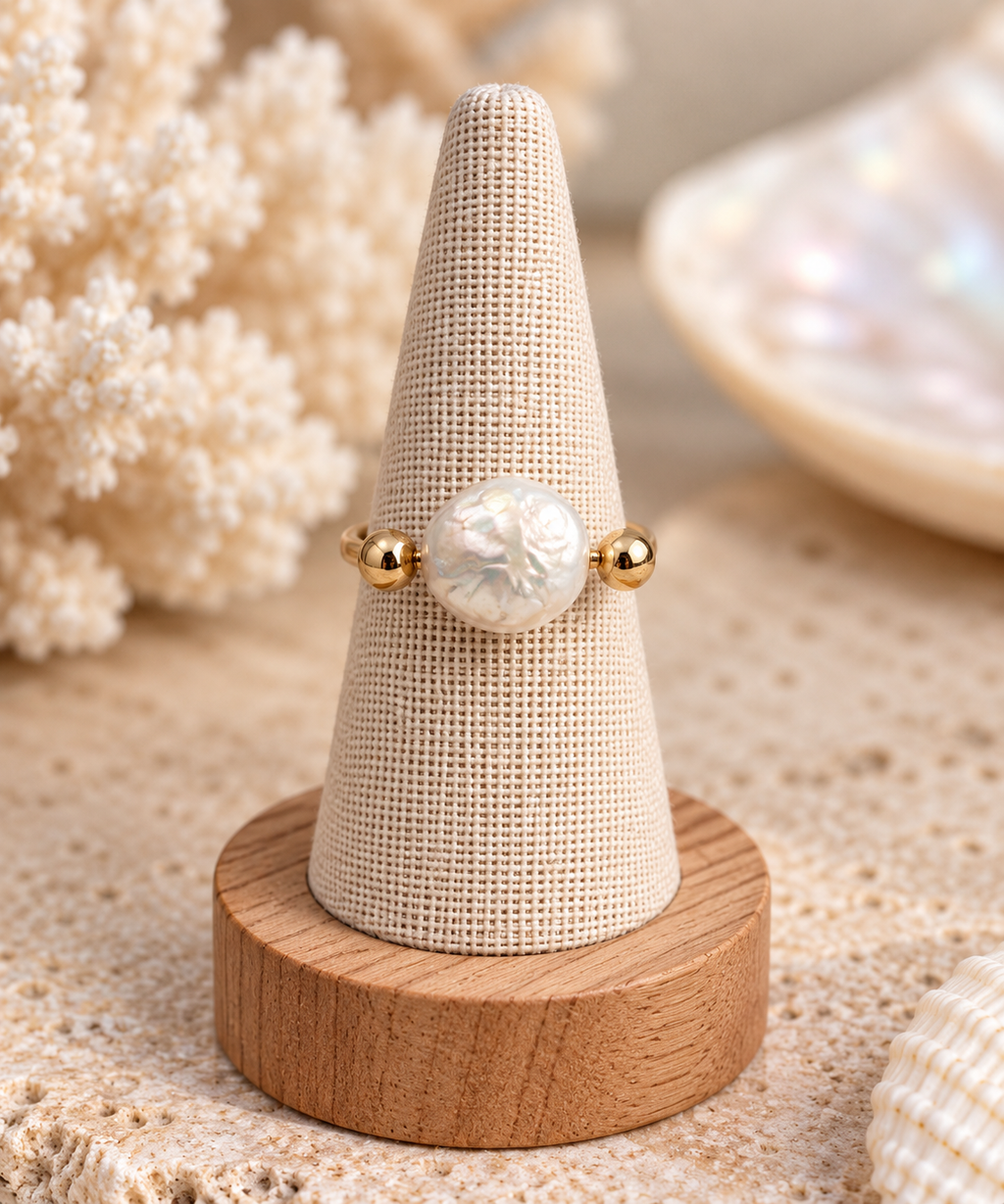 Freshwater Coin Pearl Ring (Gold)